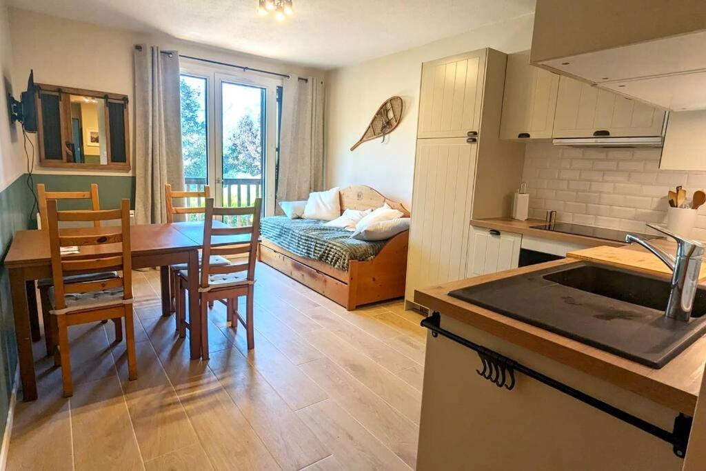 Bourisp Cozy Appartement Avec Vue Sur Montagne מראה חיצוני תמונה